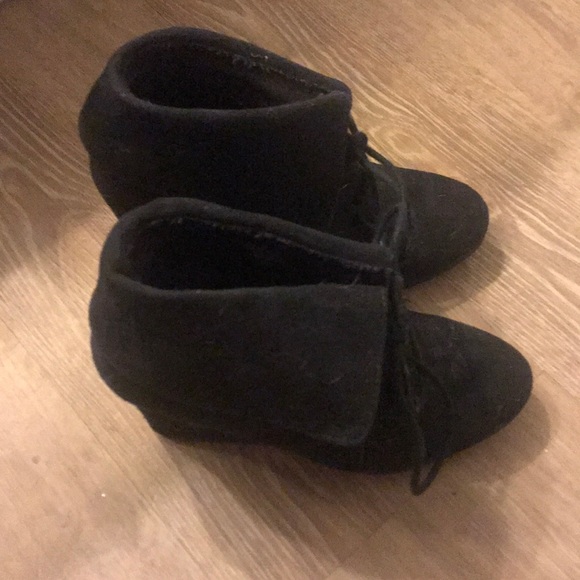 Mossimo Wedge Booties - Picture 2 of 6